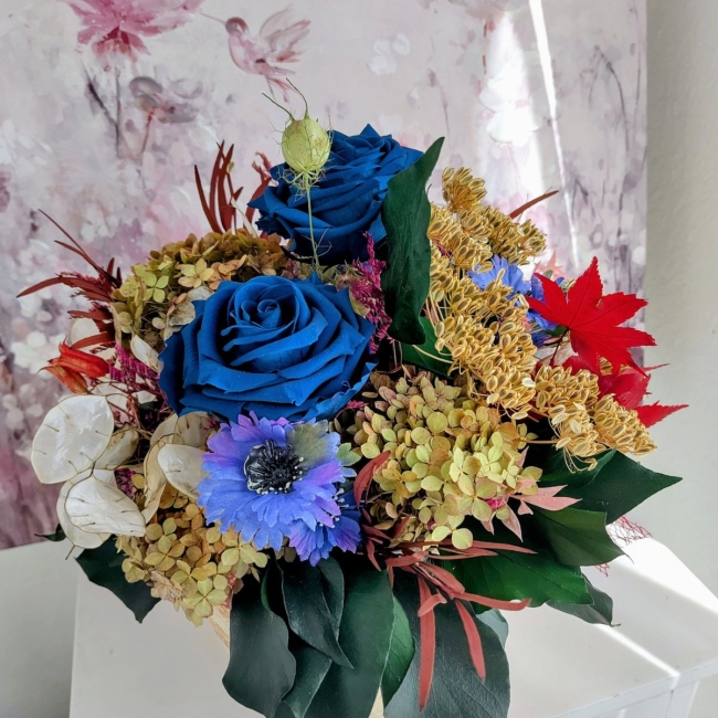 Arrangement dans les tons bleus